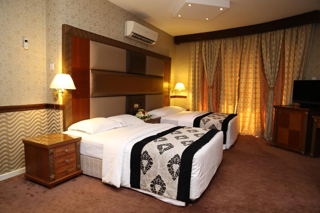 Abjad Crown Hotel Дубай Екстер'єр фото