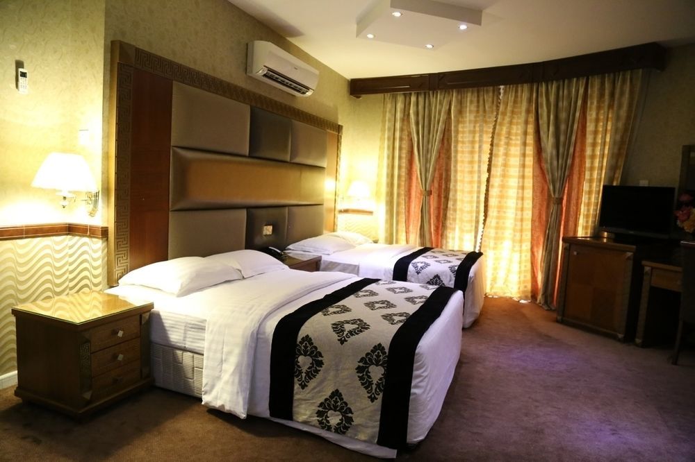Abjad Crown Hotel Дубай Екстер'єр фото